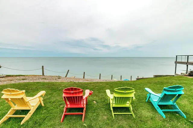 Pearl Beach Lakehouse: Adirondack