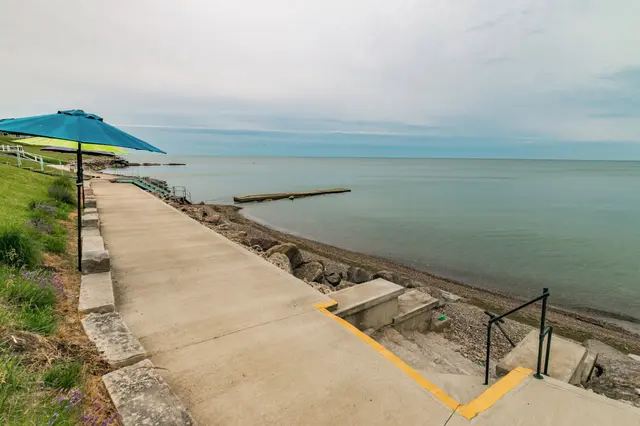 Pearl Beach Lakehouse: Boardwalk